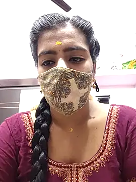 Snapshot of Tamil-Meenu12 chatting on September 15, 7:19 am Tamil-Meenu12 online show from September 15, 7:19 am