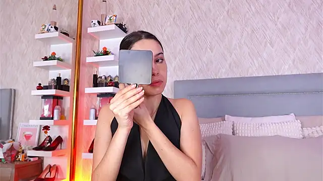 Sofy Bradd online show from January 17, 8:19 am