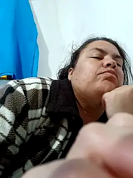 yaneth  online show from November 15, 11:18 am