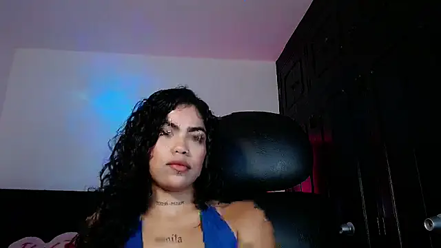 violetwitch05 online show from September 16, 4:35 am