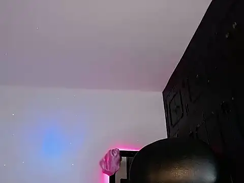 violetwitch05 online show from September 25, 6:00 pm
