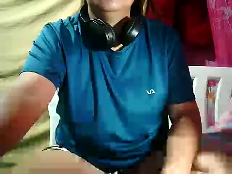 yuana25 online show from July 6, 11:29 am