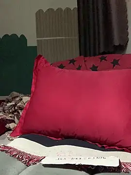 yang-2269 online show from April 17, 10:35 pm