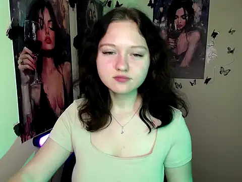 Snapshot of LadyAlice_ chatting on October 11, 6:12 am LadyAlice  online show from October 11, 6:12 am