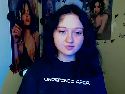 Snapshot of LadyAlice_ chatting on November 4, 7:07 am LadyAlice  online show from November 4, 7:07 am