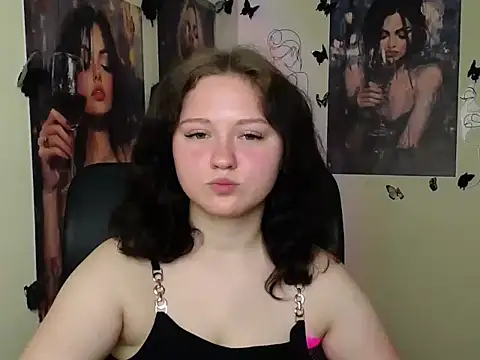 LadyAlice  online show from May 19, 6:09 am