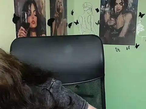 LadyAlice  online show from July 10, 6:10 pm