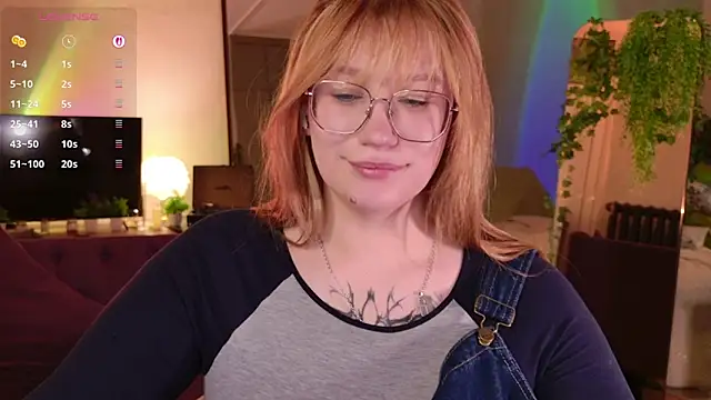 Snapshot of Morvelyn chatting on April 18, 7:07 pm Morvelyn online show from April 18, 7:07 pm