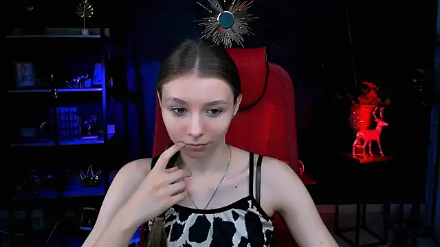 JulieDaniel online show from April 10, 4:17 am