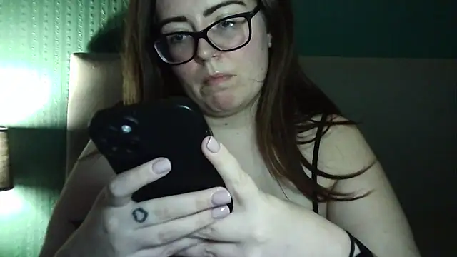 Snapshot of Curvy-BellaX chatting on October 23, 8:51 pm Curvy-BellaX online show from October 23, 8:51 pm