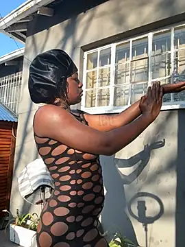 DarkBerryDiamond255 online show from June 30, 1:56 pm