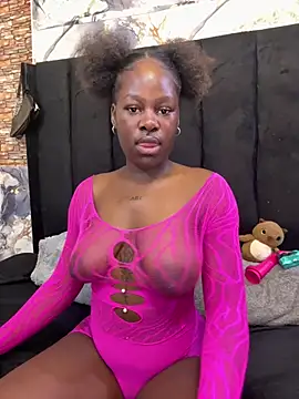 DarkBerryDiamond255 online show from August 2, 4:11 am