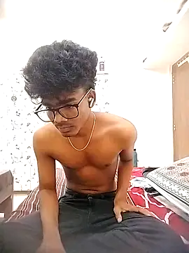 Snapshot of Rahulisagoodguy chatting on October 4, 4:21 am Rahulisagoodguy online show from October 4, 4:21 am