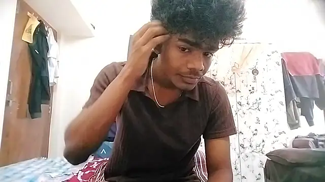 Snapshot of Rahulisagoodguy chatting on October 7, 5:48 am Rahulisagoodguy online show from October 7, 5:48 am