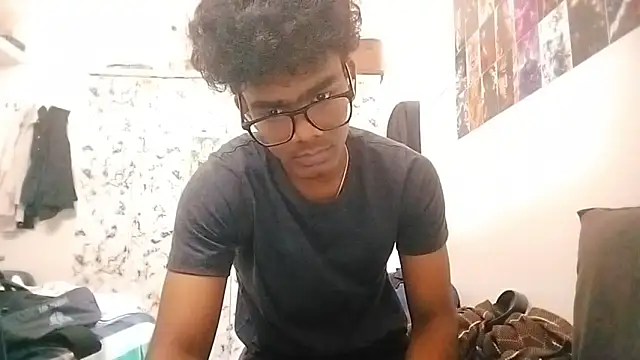 Snapshot of Rahulisagoodguy chatting on November 10, 6:12 am Rahulisagoodguy online show from November 10, 6:12 am