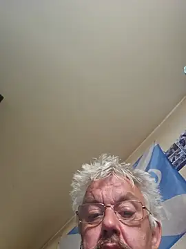 Snapshot of Fonse1860 chatting on June 26, 6:51 am Fonse1860 online show from June 26, 6:51 am