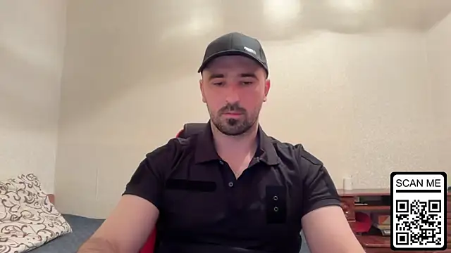 Snapshot of Hard_to_Obey chatting on April 28, 7:30 pm Hard to Obey online show from April 28, 7:30 pm