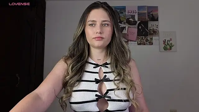Veronika  Winslow  online show from May 26, 5:47 am