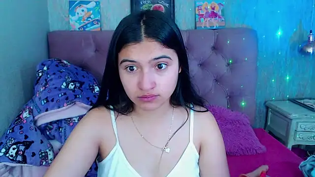 laurenelove online show from October 19, 3:07 am