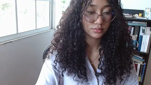 Snapshot of clitia_xx chatting on February 5, 7:51 pm clitia xx online show from February 5, 7:51 pm