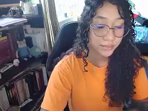 Snapshot of clitia_xx chatting on March 31, 10:10 pm clitia xx online show from March 31, 10:10 pm