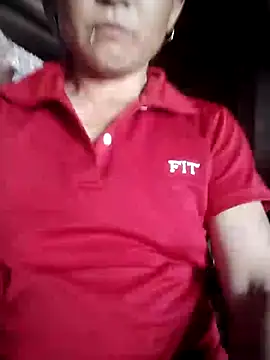 Snapshot of phlin1 chatting on May 27, 4:31 am phlin1 online show from May 27, 4:31 am