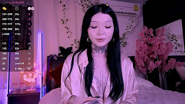 Lein Bone online show from November 13, 12:09 am