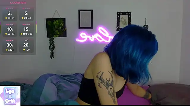 lyv x  online show from October 19, 8:31 pm