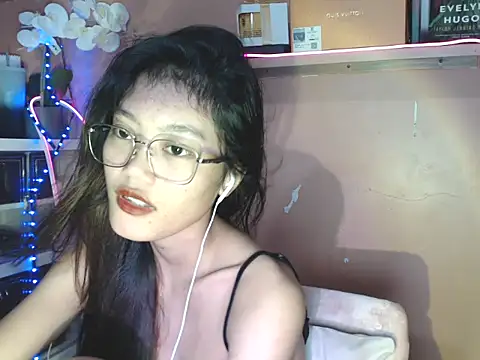 skinny gracie online show from December 1, 3:00 am