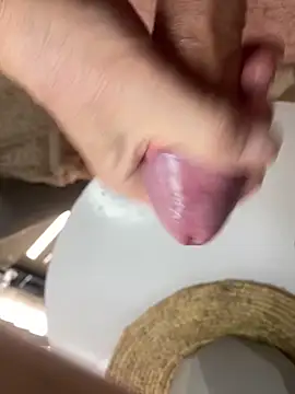 Jonny Agatha online show from April 11, 5:28 pm