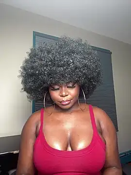Snapshot of WomanNextdoor1 chatting on March 31, 10:54 pm WomanNextdoor1 online show from March 31, 10:54 pm