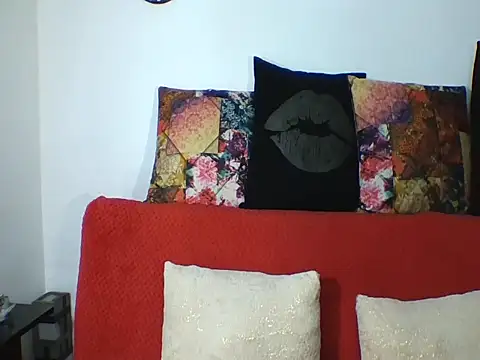 a miss online show from February 10, 8:24 pm