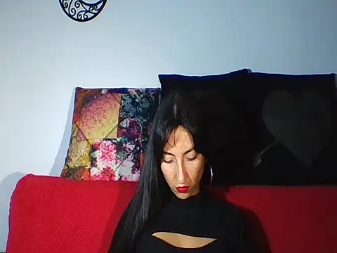 a miss online show from February 11, 10:59 pm