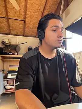 Snapshot of Shankortiz chatting on February 7, 6:44 pm Shankortiz online show from February 7, 6:44 pm