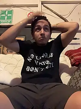 Snapshot of Shankortiz chatting on February 9, 1:31 am Shankortiz online show from February 9, 1:31 am