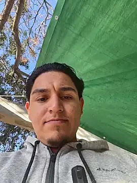 Snapshot of Shankortiz chatting on February 25, 3:43 pm Shankortiz online show from February 25, 3:43 pm