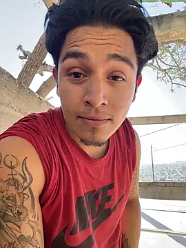 Snapshot of Shankortiz chatting on February 26, 4:50 pm Shankortiz online show from February 26, 4:50 pm