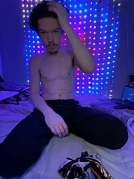 SalemStratton online show from February 6, 2:16 am