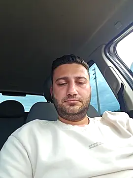 Snapshot of izmirgenc chatting on October 3, 8:33 am izmirgenc online show from October 3, 8:33 am