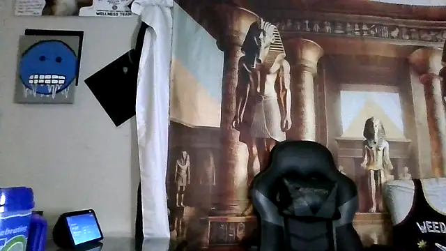 Triggerhappycj100 online show from March 29, 2:39 pm