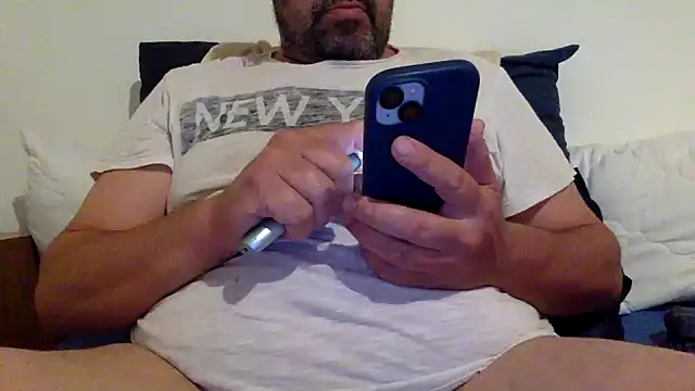 Snapshot of steve669_hot chatting on July 30, 8:08 pm steve669 hot online show from July 30, 8:08 pm