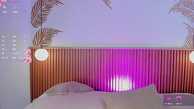 Valleriie  online show from March 29, 4:29 pm