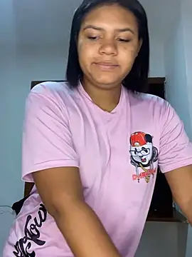 Snapshot of nudesketch1 chatting on October 23, 2:33 am nudesketch1 online show from October 23, 2:33 am