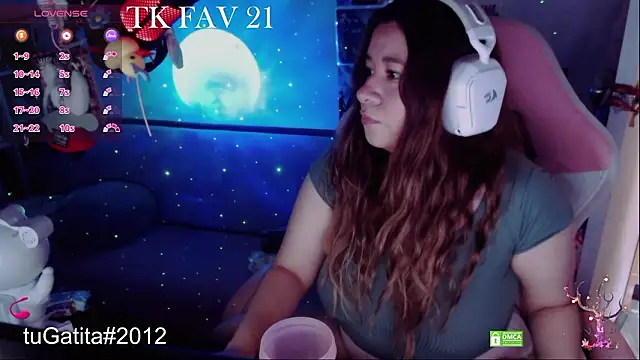 Pink girl0n online show from March 23, 5:06 pm