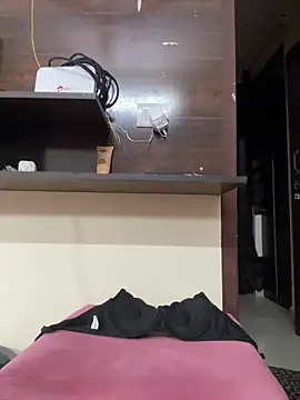 Snapshot of modelnishu chatting on May 14, 4:47 pm modelnishu online show from May 14, 4:47 pm
