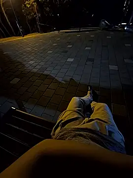 Snapshot of starvingo2002 chatting on September 23, 11:57 am starvingo2002 online show from September 23, 11:57 am