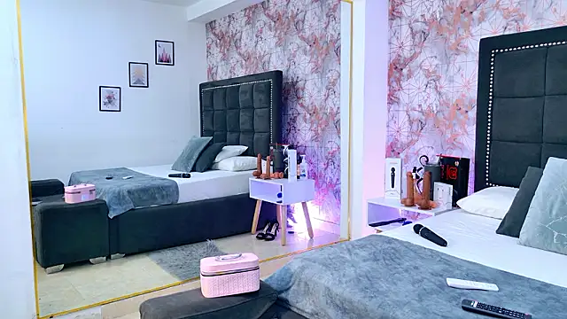 Angelique Angell online show from January 31, 7:56 pm