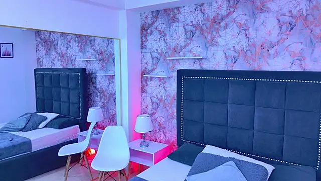 Angelique Angell online show from April 14, 7:42 pm