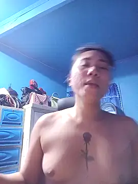 Snapshot of Yourdream07mixcey chatting on April 17, 1:14 pm Yourdream07mixcey online show from April 17, 1:14 pm
