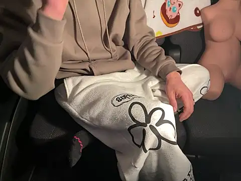 CAMEL1913 online show from February 6, 5:16 pm